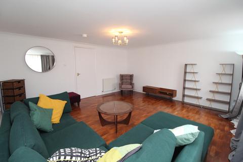 2 bedroom duplex to rent, St. Andrews Square, Glasgow G1