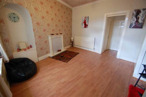 60 Glasgow Road, Strathaven, ML10 6NF