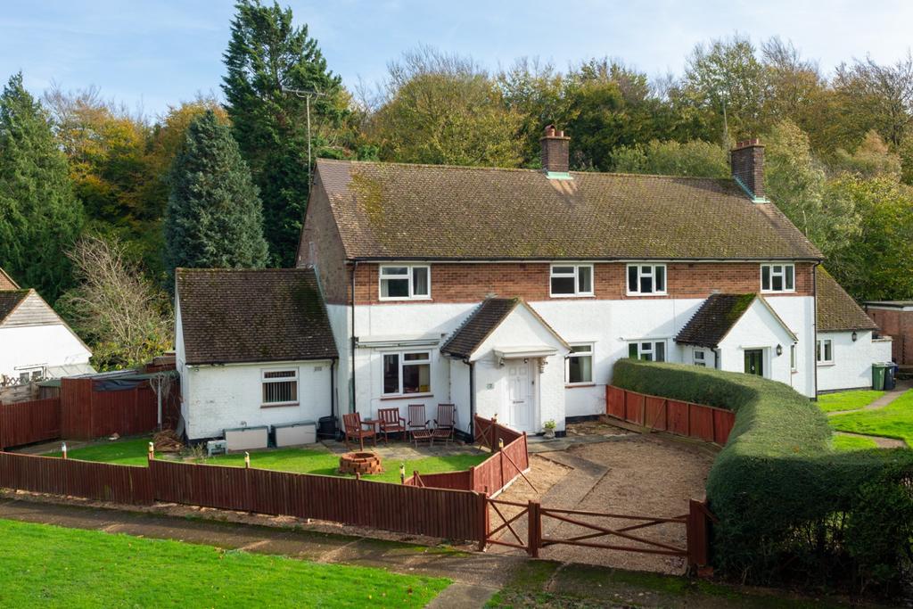 Forest Cottages, Buck Street, Challock 3 bed semidetached house £425,000