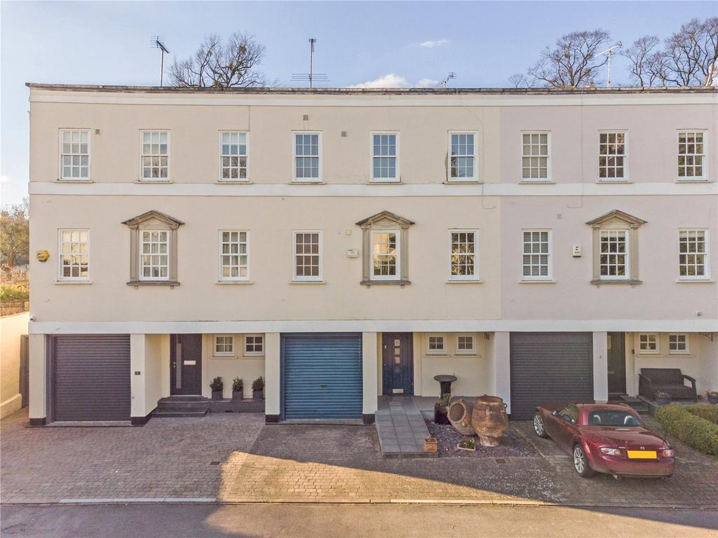 Montpellier Parade, Cheltenham, GL50 4 bed end of terrace house £