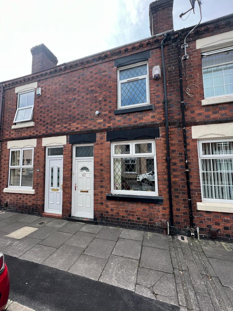 Alma Street, StokeonTrent ST4 2 bed terraced house to rent £550 pcm
