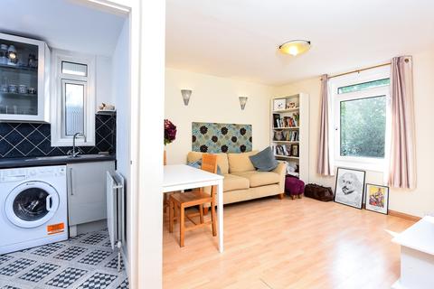 1 bedroom flat to rent - Gondar Gardens West Hampstead NW6