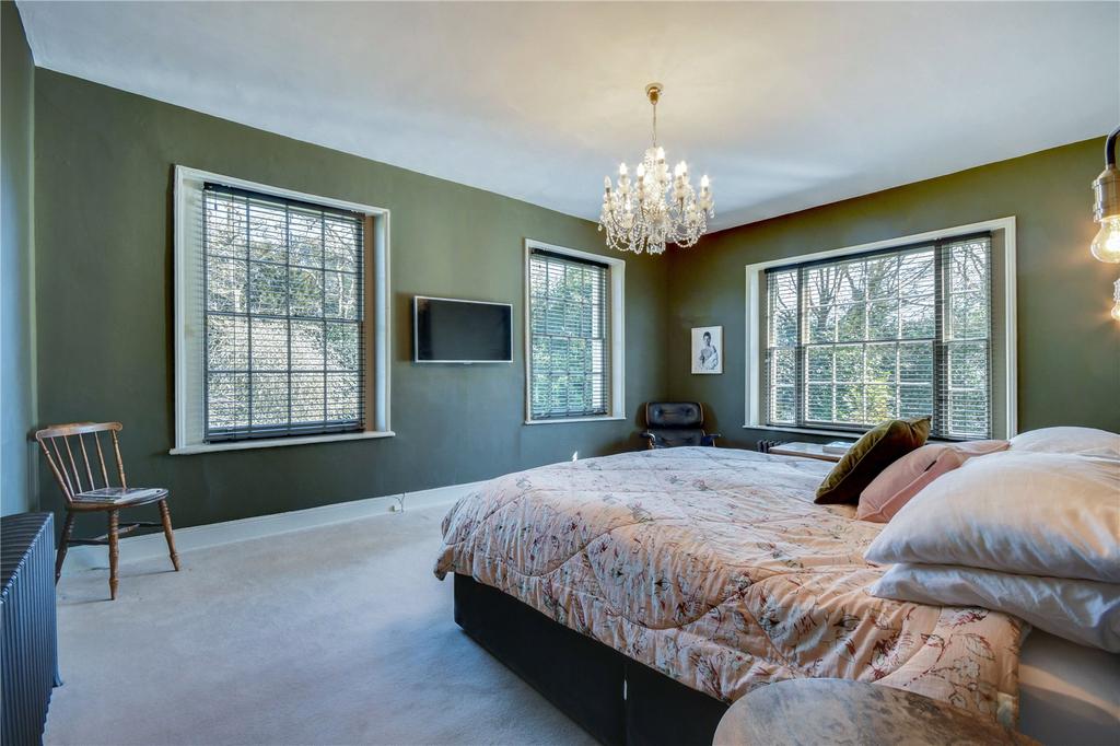 Principal Bedroom