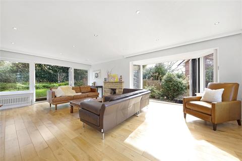 4 Gatehouse Close, Kingston Upon Thames, KT2 7PA