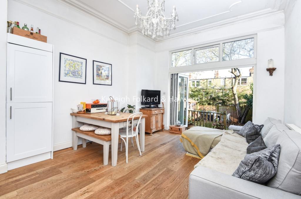 Coniston Road Muswell Hill N10 1 bed flat £1,350 pcm (£312 pw)