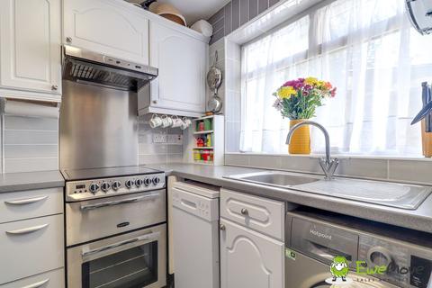 25 Birchen Grove, Luton, LU2 7TJ