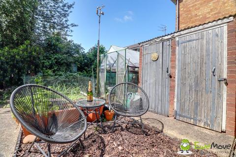25 Birchen Grove, Luton, LU2 7TJ