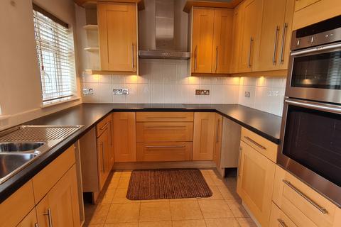 72 King Edward Road, Barnet, EN5 5AU