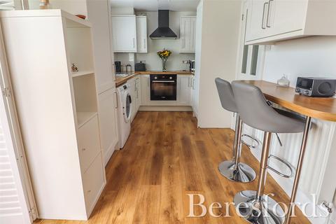 35 Cromwell Way, Witham, CM8 2ES