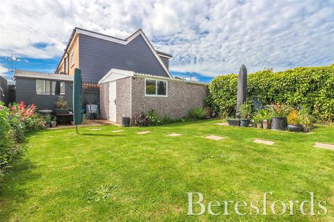 35 Cromwell Way, Witham, CM8 2ES