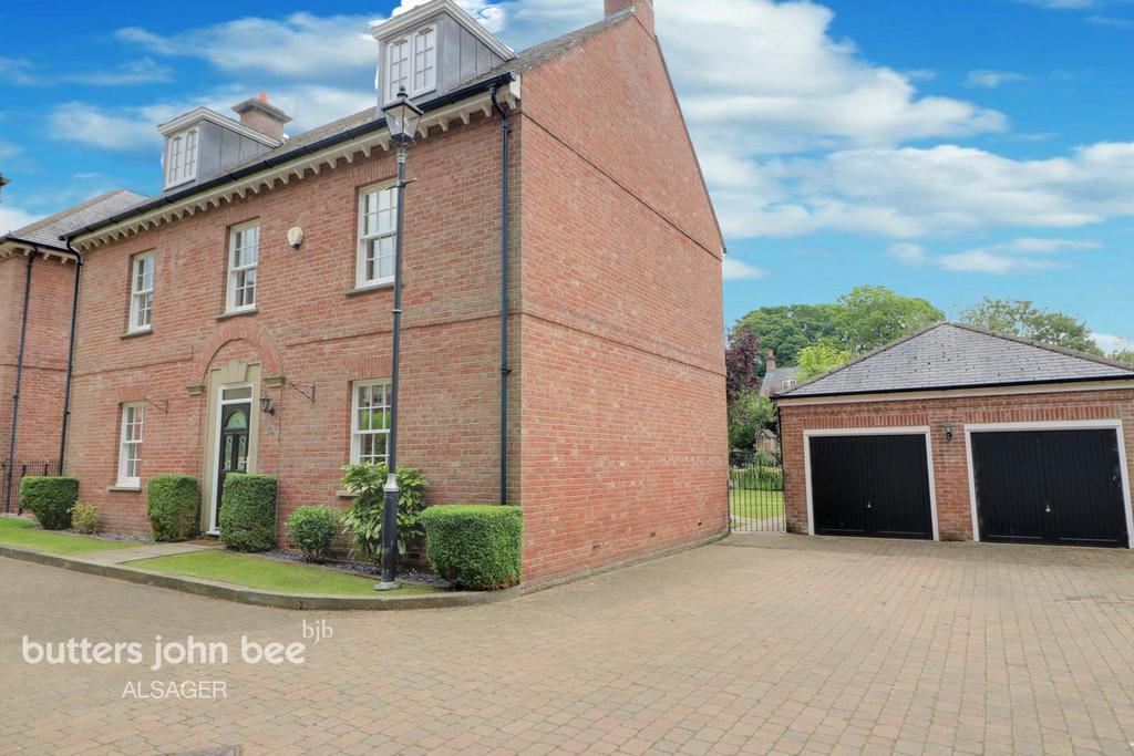 Lawton Hall Drive, Church Lawton 5 bed detached house £550,000