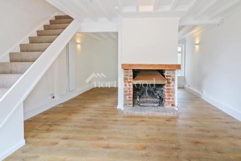 3 bedroom terraced house to rent, The Street, Chilham, CT4