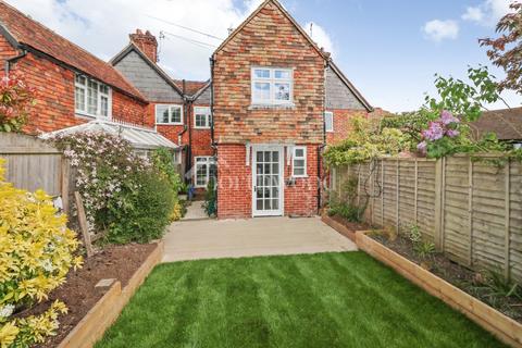 3 bedroom terraced house to rent, The Street, Chilham, CT4