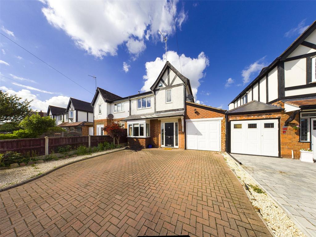 Bilford Road, Worcester, Worcestershire, WR3 3 bed semidetached house