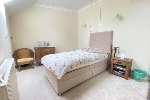 2 bedroom retirement property for sale, Androse Gardens, Bickerly, Ringwood, BH24