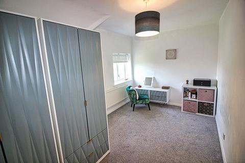 51 Hillside, Brighton, BN2 4TF