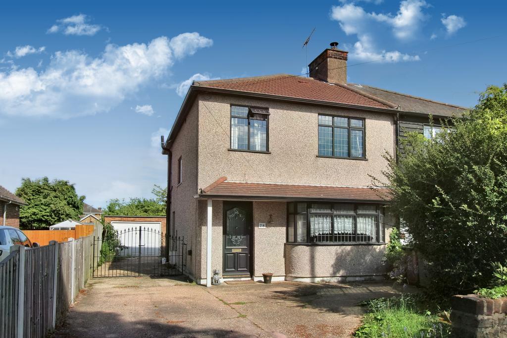 Victoria Avenue, Grays RM16 3 bed semidetached house £435,000