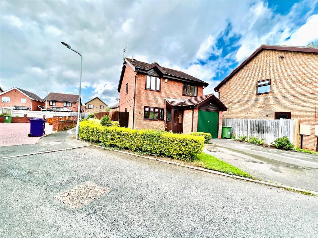 Camrose Gardens, Pendeford, Wolverhampton, West Midlands, WV9 3 bed