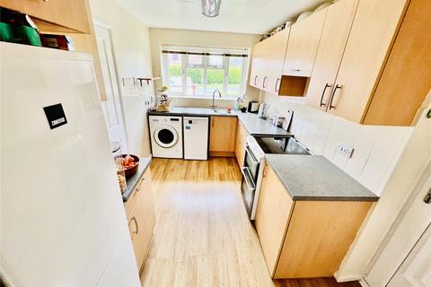 8 Camrose Gardens, Pendeford, Wolverhampton, WV9 5RN