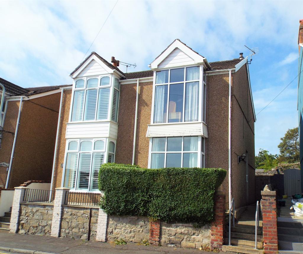 7 Walters Crescent, Mumbles, Swansea... 2 bed semidetached house £