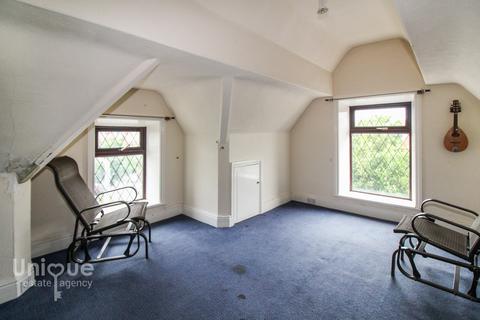 2 bedroom apartment for sale - 22 Glen Eldon Road,  Lytham St. Annes, FY8