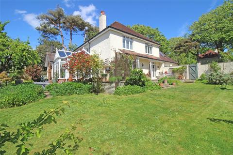 4 bedroom detached house for sale - Shorefield Crescent, Milford on Sea, Lymington, Hampshire, SO41