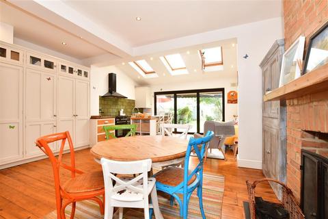 4 bedroom terraced house for sale - Cranbourne Avenue, Wanstead