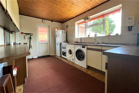 27 Commonfields, West End, Woking, GU24 9JA