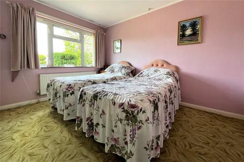 27 Commonfields, West End, Woking, GU24 9JA
