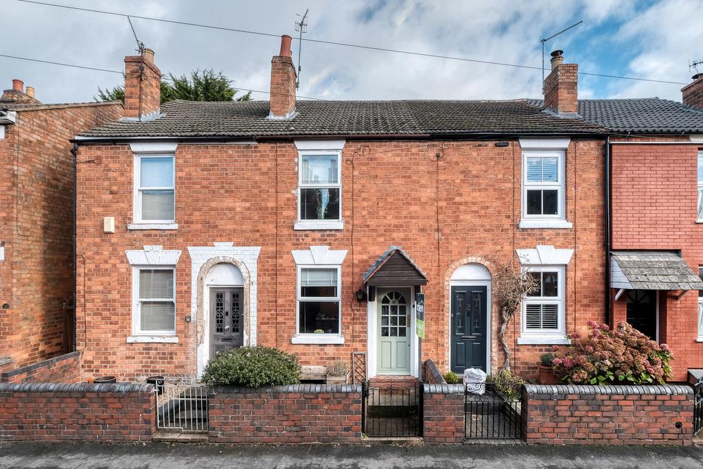 Gillam Street, Worcester 2 bed terraced house £200,000