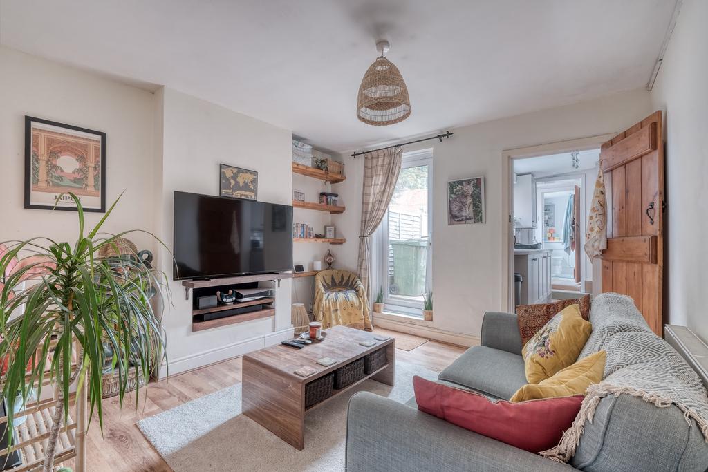 Gillam Street, Worcester 2 bed terraced house £200,000