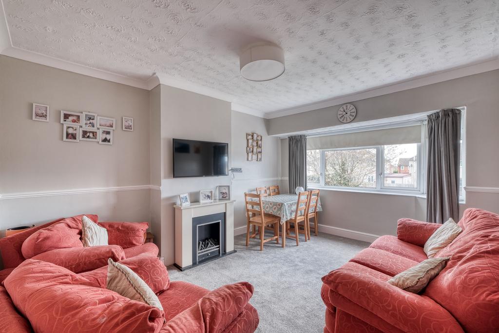 Winslow Avenue, Droitwich 3 bed £135,000
