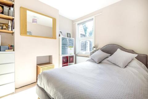 44 Steerforth Street, London, SW18 4HF