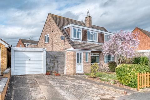 3 Laxton Avenue, Worcester, WR2 6EJ