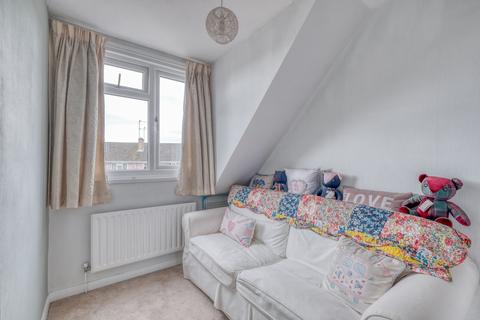 3 Laxton Avenue, Worcester, WR2 6EJ