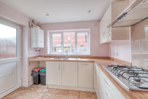 3 Beeston Gardens, Berkeley Alford, Worcester, WR4 0JT