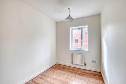 3 Beeston Gardens, Berkeley Alford, Worcester, WR4 0JT
