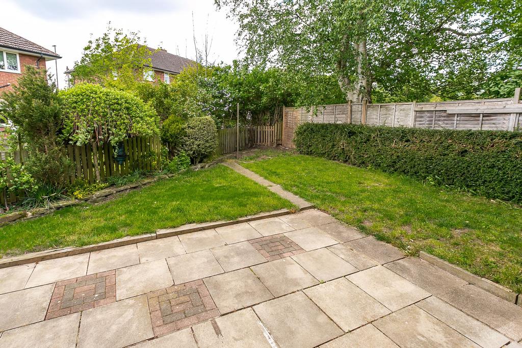 Eleanor Drive, Harrogate, HG2 2 bed ground floor flat £177,000
