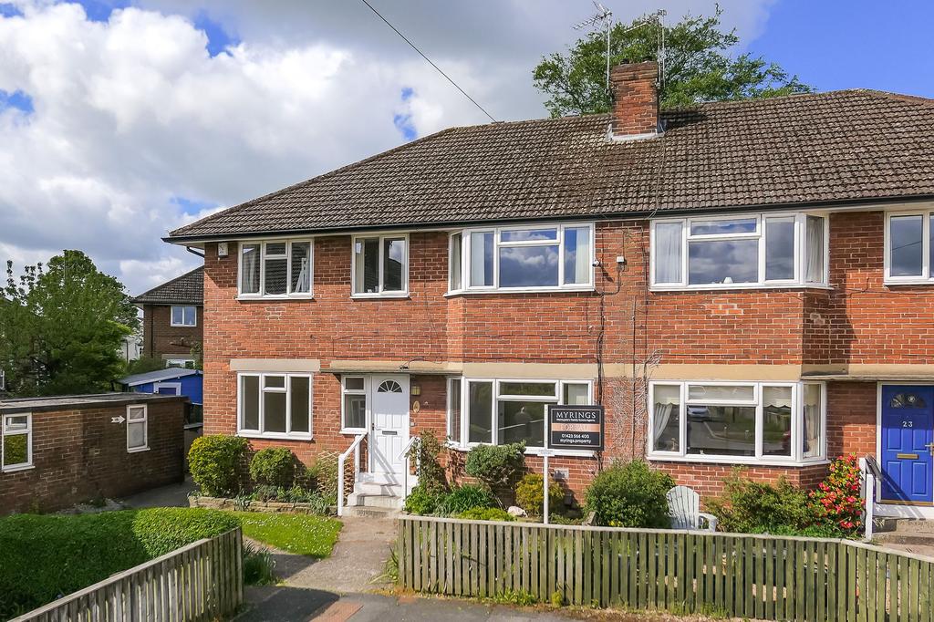 Eleanor Drive, Harrogate, HG2 2 bed ground floor flat £177,000