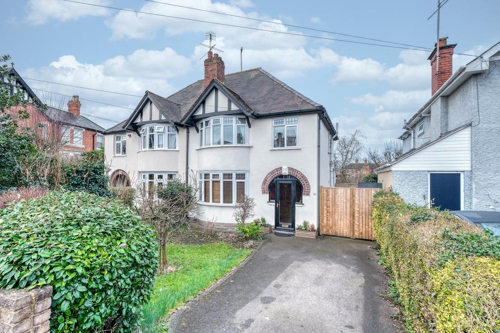 Camp Hill Road,Worcester,WR5 2HE 3 bed semidetached house £350,000