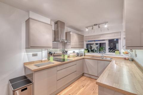 84 Arundel Drive, Worcester, WR5 2HY