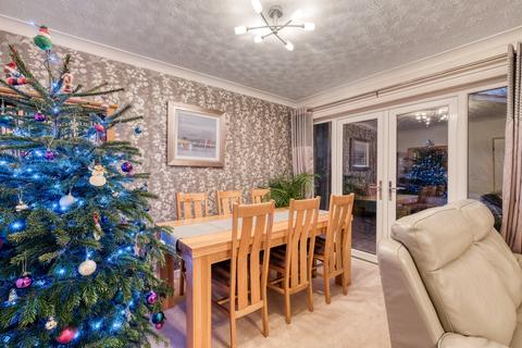 84 Arundel Drive, Worcester, WR5 2HY
