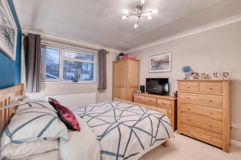 84 Arundel Drive, Worcester, WR5 2HY