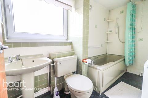 20 Falconscroft, Swindon, SN3 5AF