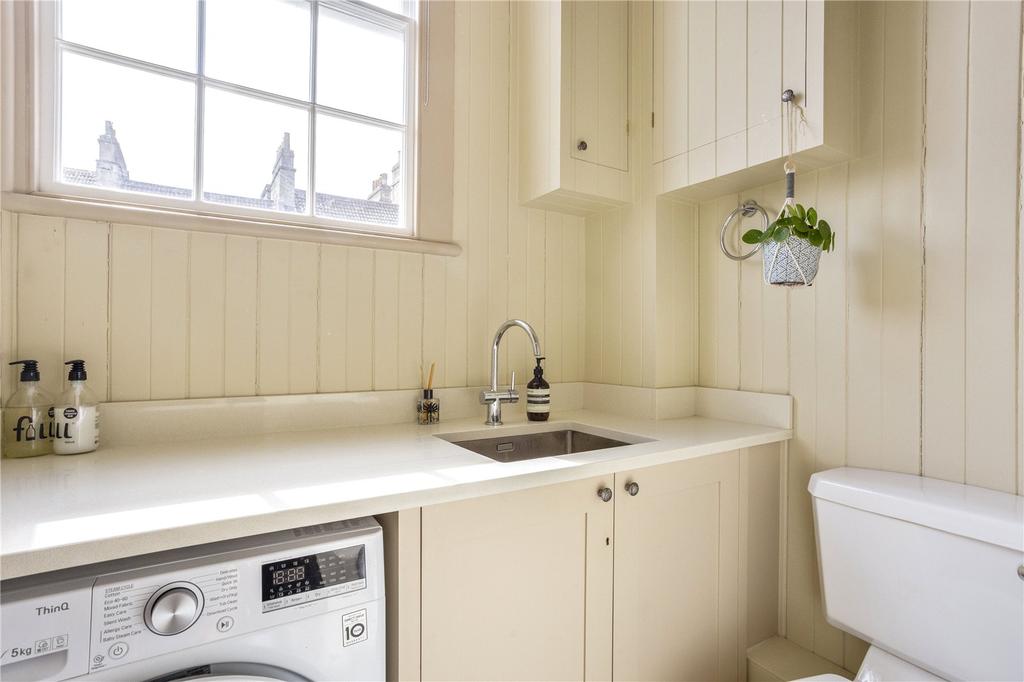 Cloakroom/Utility