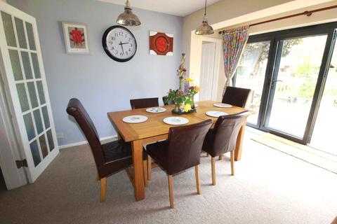 Vivilla Pitt Chase, Great Baddow, Chelmsford, CM2 8EE