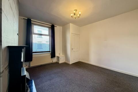 2 bedroom terraced house to rent, Coop Street, Astley Bridge, Bolton, BL1