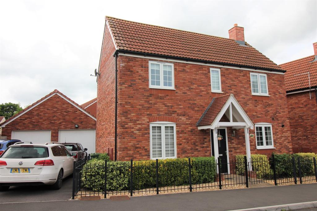 Badger Road, Thornbury, Bristol, BS35 1AD 3 bed detached house £400,000