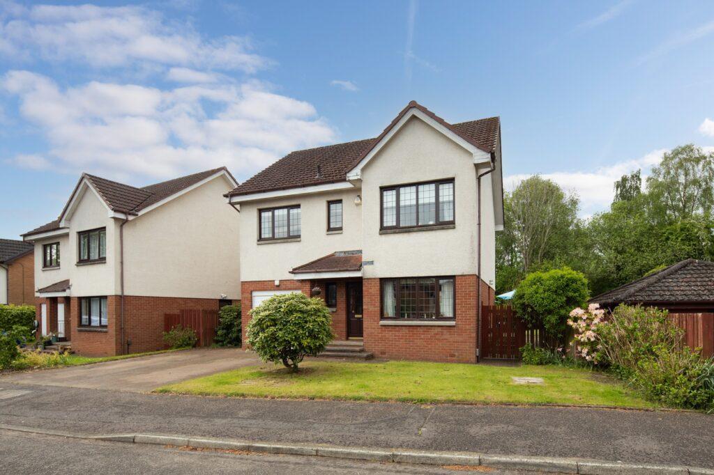 Braidpark Drive, Giffnock 4 bed detached villa for sale £430,000