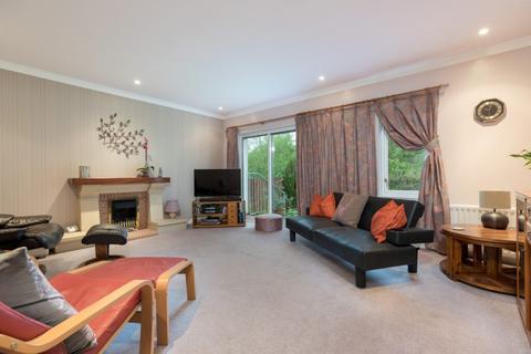 28 Braidpark Drive, Giffnock, Glasgow, G46 6LY